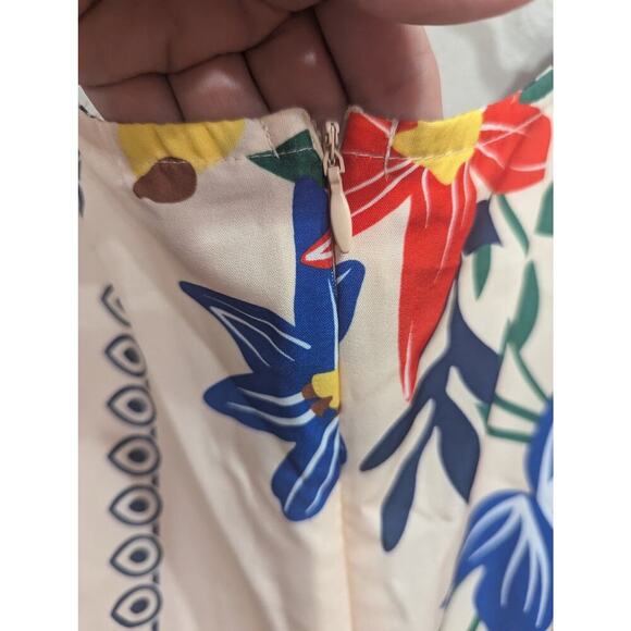 Flirty cream romper with bright floral print plus size XXL - Picture 6 of 13